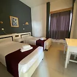 Boronia Apartment