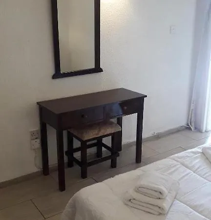Boronia Apartment