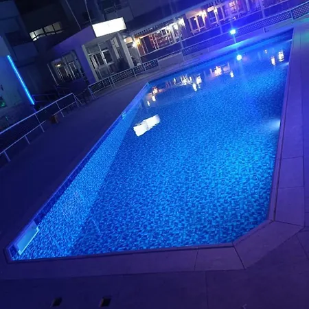 Апартаменти Boronia Ларнака