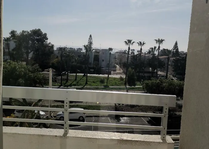 Апартаменти Boronia Ларнака